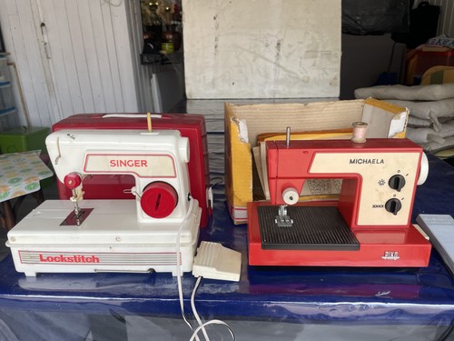 Lot deux machines coudre - lot,