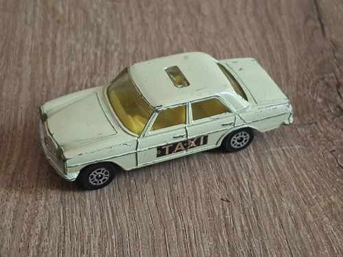 Voiture corgi juniors - corgi, mercedes