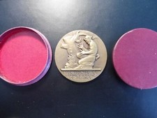 SUPERBE MÉDAILLE  EDF ET GAZ DE  FRANCE  ! BRONZE  ! EN COFFRET  73 GR. 