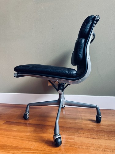 Authentic herman miller eames - authentic,