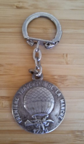 Porte clé montgolfière - porte,