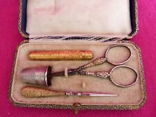 LOT NECESSAIRE A COUTURE