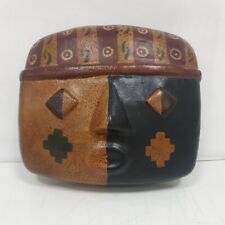 masque mural sculpture