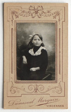 Portrait fille noeud blanc col brodé - Photo ancienne CDV Dumesnil Marguin