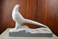 Statue sculpture faisan