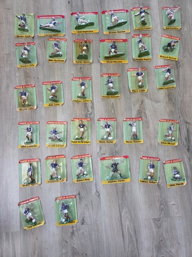 Important lot figurines - 32,