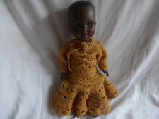 poupée unica belgium-couleur noir-avec tenue