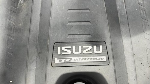 Cache moteur isuzu max 2 - cache,