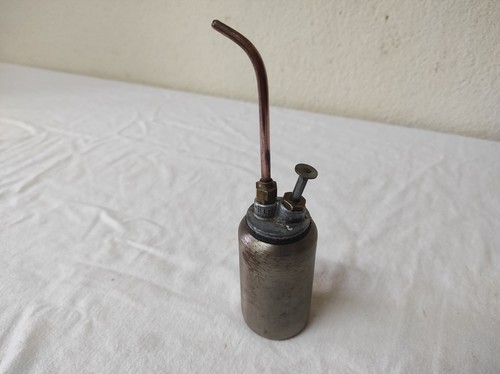 Ancienne burette huile - à, bib