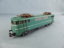 MÄRKLIN Ho locomotive BB 9223 SNCF tout métal éclairage , testée sur réseau OK