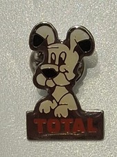 Pin's publicitaire Total