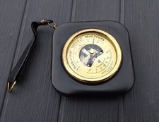 Ancien baromètre thermomètre