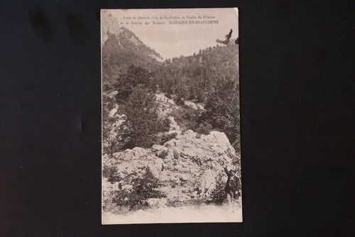 Carte postale haute - postale, la