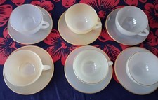 6 Tasses et sous tasses à café vintage ARCOPAL