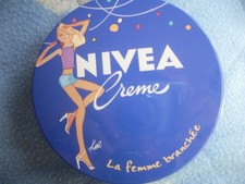 RARE une très jolie Boite 150 ml Nivea Collection illustrée par KIRAZ "la femme"