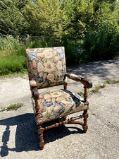 Fauteuil style Louis XIII-