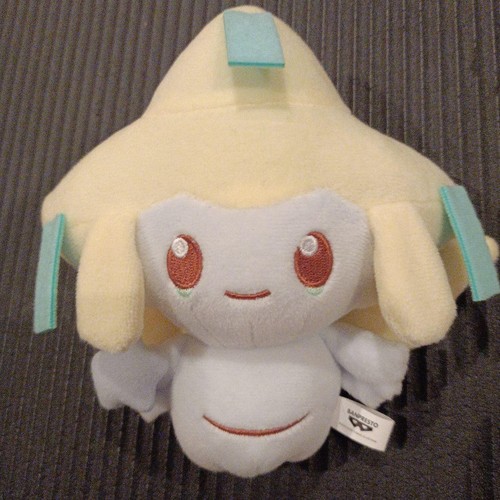 Peluche pokemon jirachi - pokemon,
