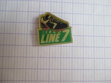 pin's  chaussure crampon LINE 7