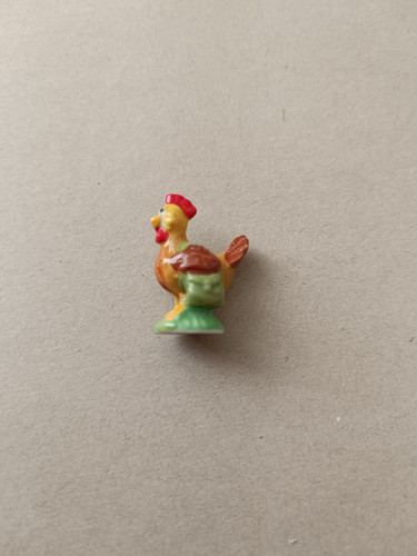Fève coquy poule - poule, combattant