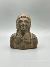 Ancien objet buste en pierre