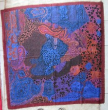 - CHRISTIAN DIOR Châle 70%laine 30%soie TBEG  vintage scarf 140 x 140 cm