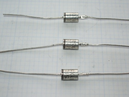 Lot trois diodes - 200v/1a,