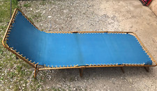 Ancienne chaise longue de camping en toile pliante vintage
