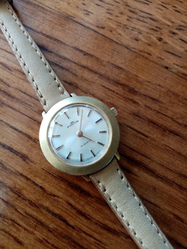 Montre vintage mécanique