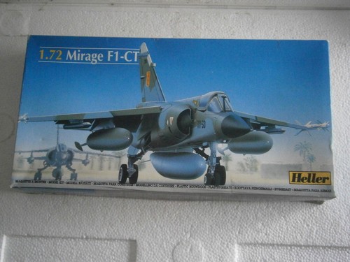 Maquette avion combat - avion, francais