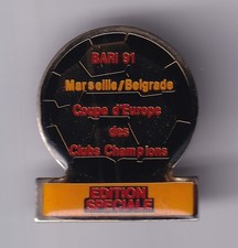 RARE PINS PIN'S .. FOOTBALL