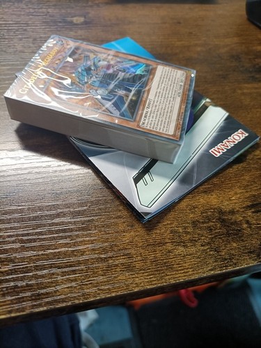 Cartes deck neuf - gi, oh,