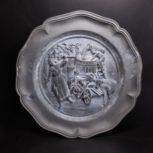Assiette plate étain vendange