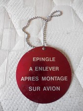 PETITE PLAQUE EN ALUMINIUM POUR PIECE D' AVION