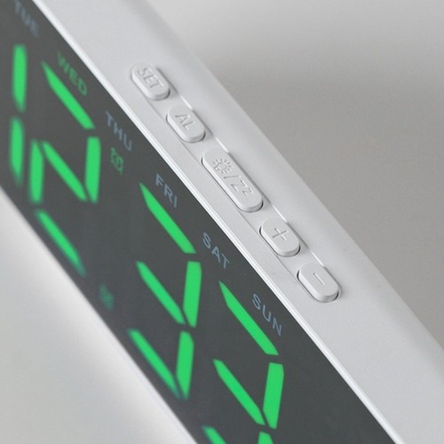 Pour réveil led bureau - de,