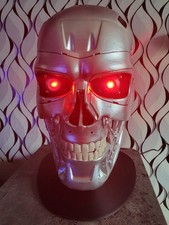Tête Terminator T800 échelle