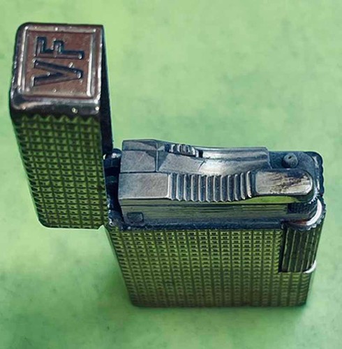 Trés joli briquet dupont - joli,