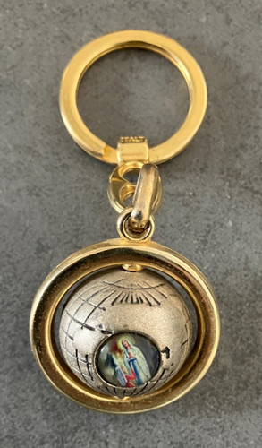 Ref rotating keychain - rotating,