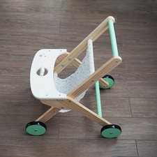 Poussette De Poupée, Maison