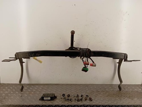 Attelage - (boule, remorquage)