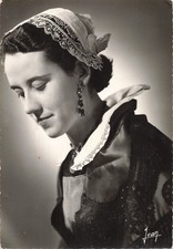 44 COSTUME DE NANTES