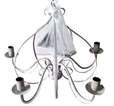 Lustre neuf, style ancien