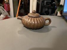 Ancienne petite théière chinoise terre cuite yixing argile signé vintage