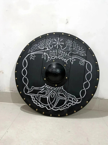 Bouclier viking fait - , main