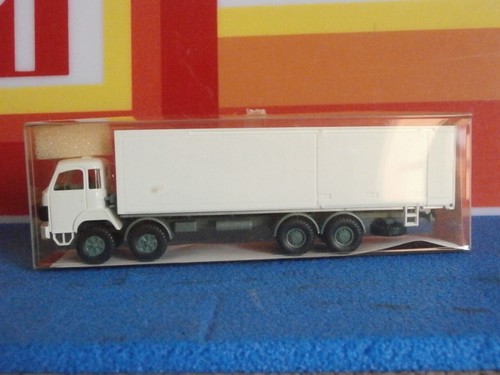 Neuf porteur saurer - neuf,