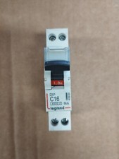 Disjoncteur C 16A LEGRAND