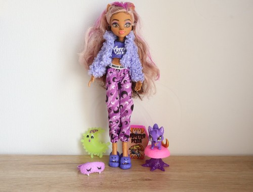 Monster high clawdeen wolf