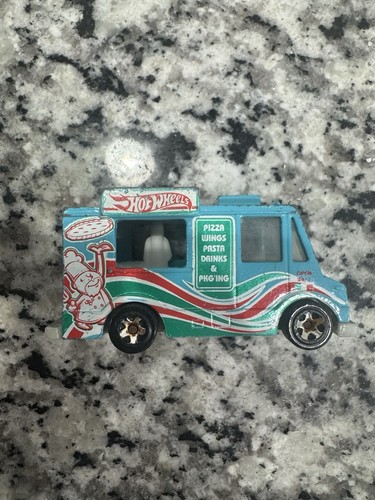 Hot wheels pizza - wheels, wings