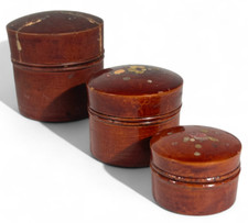 Boîtes gigognes anciennes en