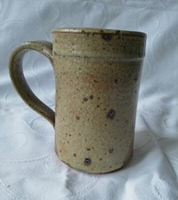 Mug en grès pyrité 