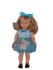 Vêtements de poupée modes et